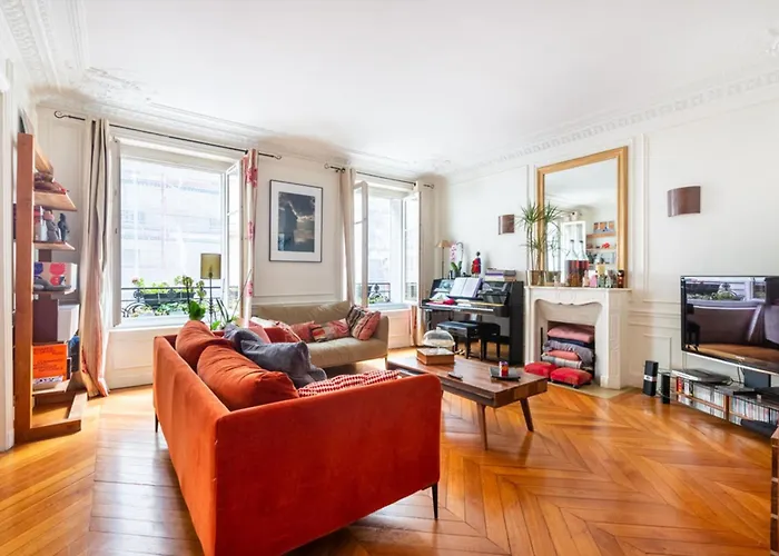 Spacious And Pleasant Nest 2 Steps From Montmartre
