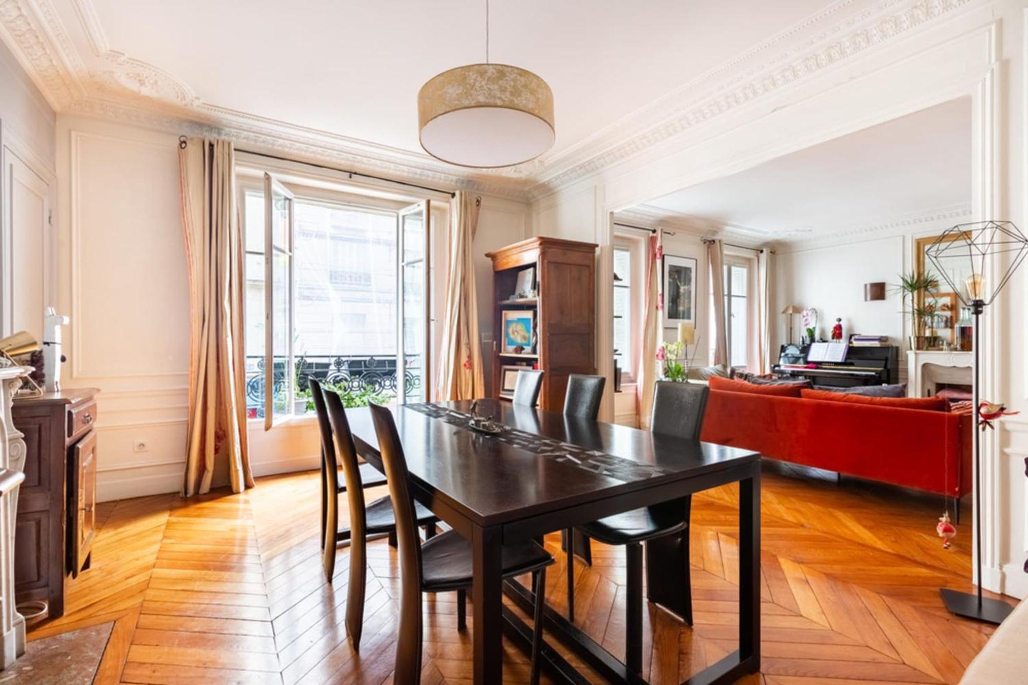 Spacious And Pleasant Nest 2 Steps From Montmartre Appartamento