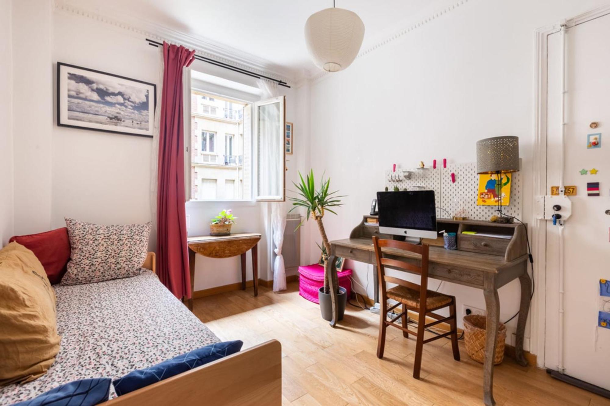 Apartment Spacious And Pleasant Nest 2 Steps From Montmartre Paris